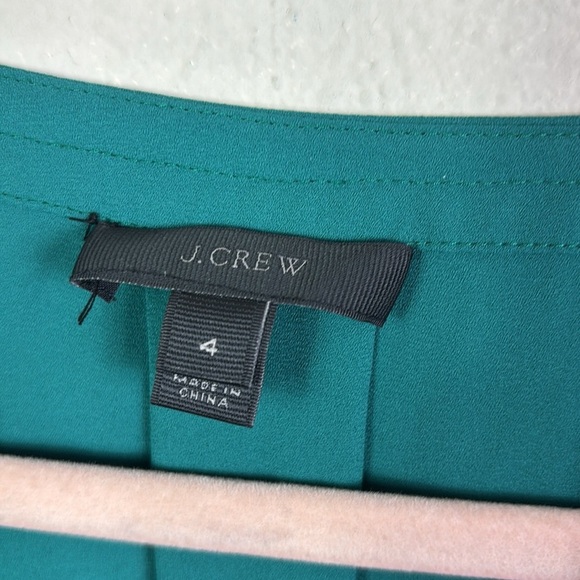 J.Crew Drapey V-Neck Short Sleeve Shirt top Blouse Emerald Green size 4 - Picture 3 of 7